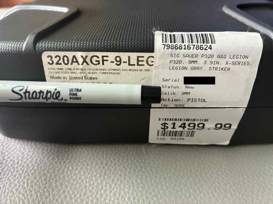 18-sig-hard-case-sales-sticker-2000.png