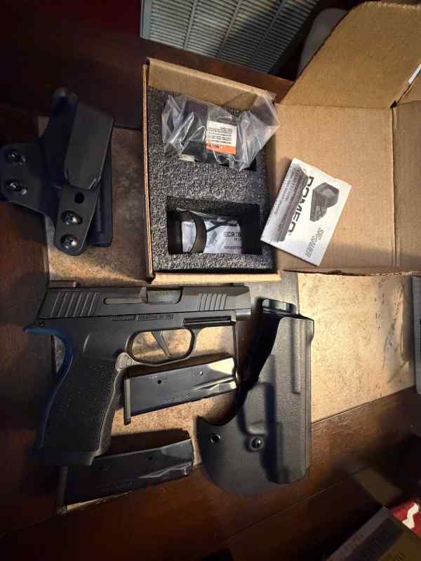 Sig Sauer P365 XL plus accessories 