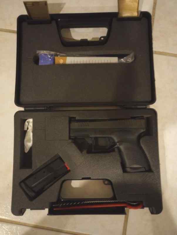 cz p10 m 1.jpg