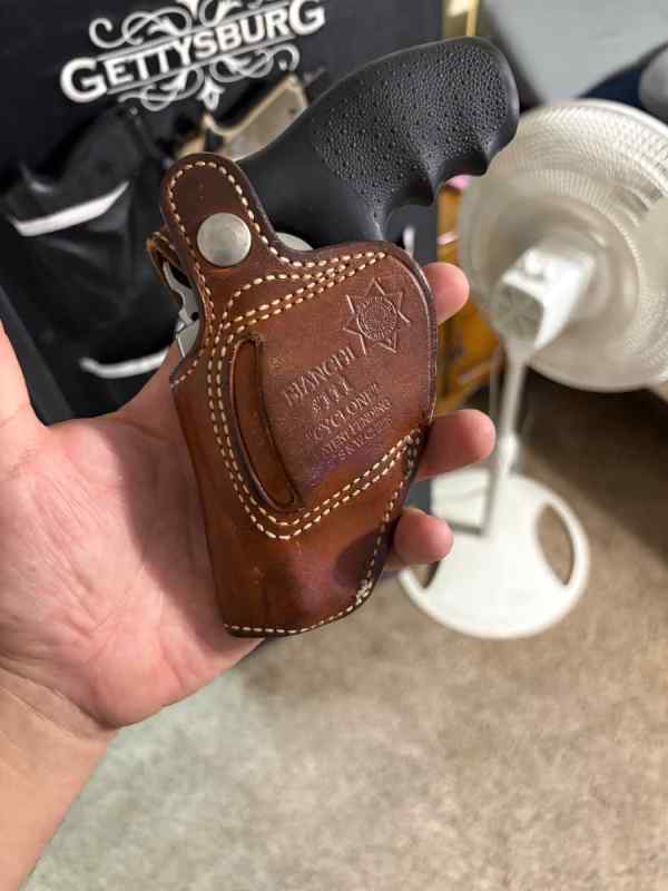 S&amp;w model 60-7 snub nose 