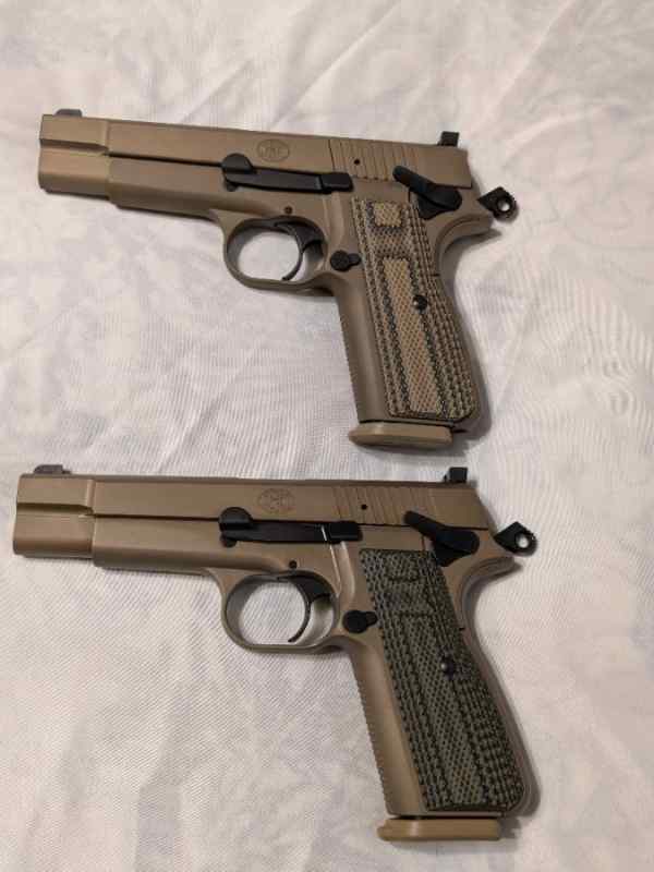 Guns.jpg